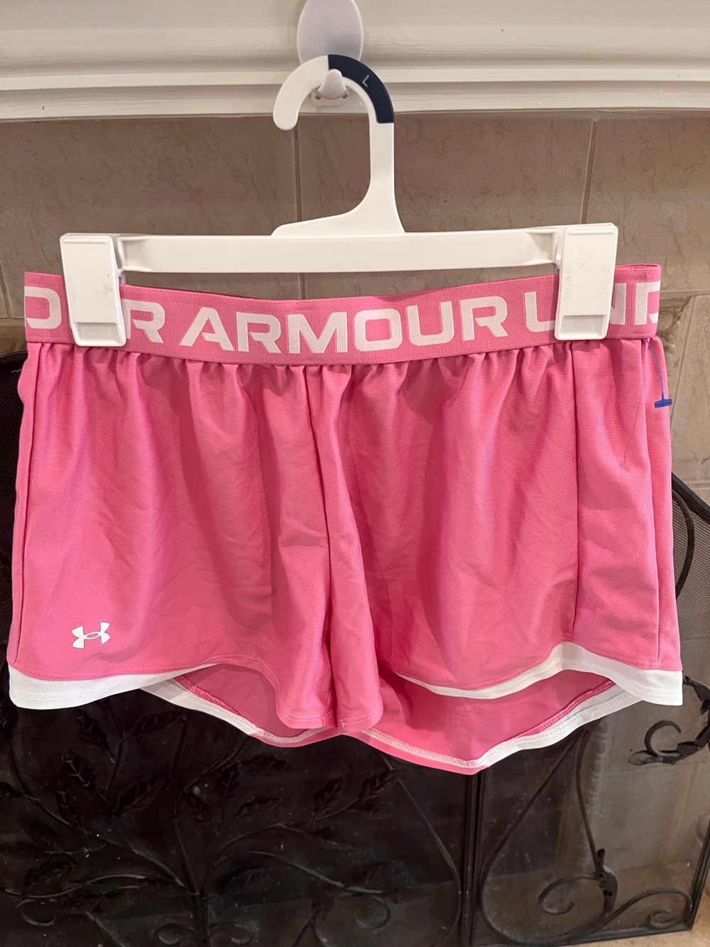 Women’s Under Armour Shorts Size M